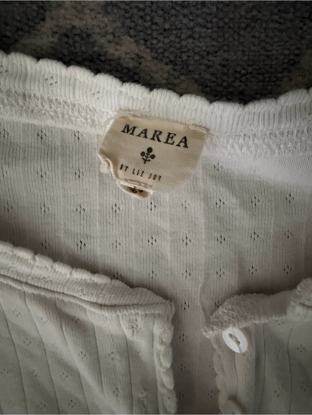 Marea Liz Joy White Pointelle Long Sleeve Henley- Size Large - Picture 6 of 7